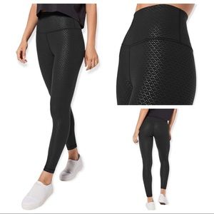 Lululemon Align Pant II *25" in Monochromic Black Emboss size 4